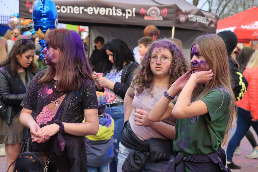 Zawierciańska Majówka 2022  Festiwal Kolorów z Koloversi, Łobuzy, Borys LBD