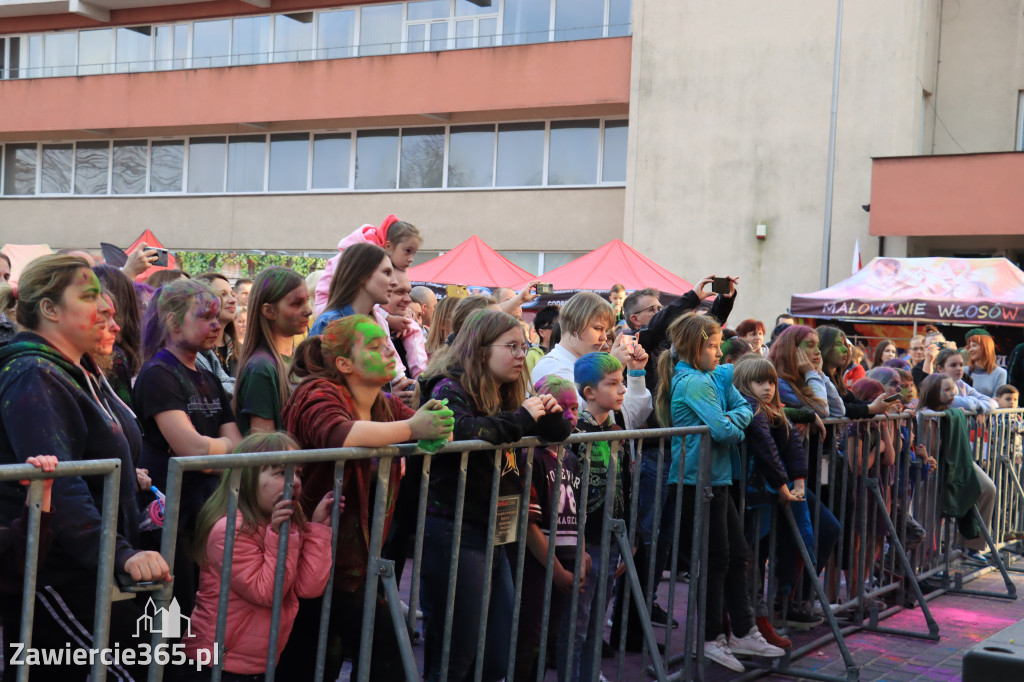 Zawierciańska Majówka 2022  Festiwal Kolorów z Koloversi, Łobuzy, Borys LBD