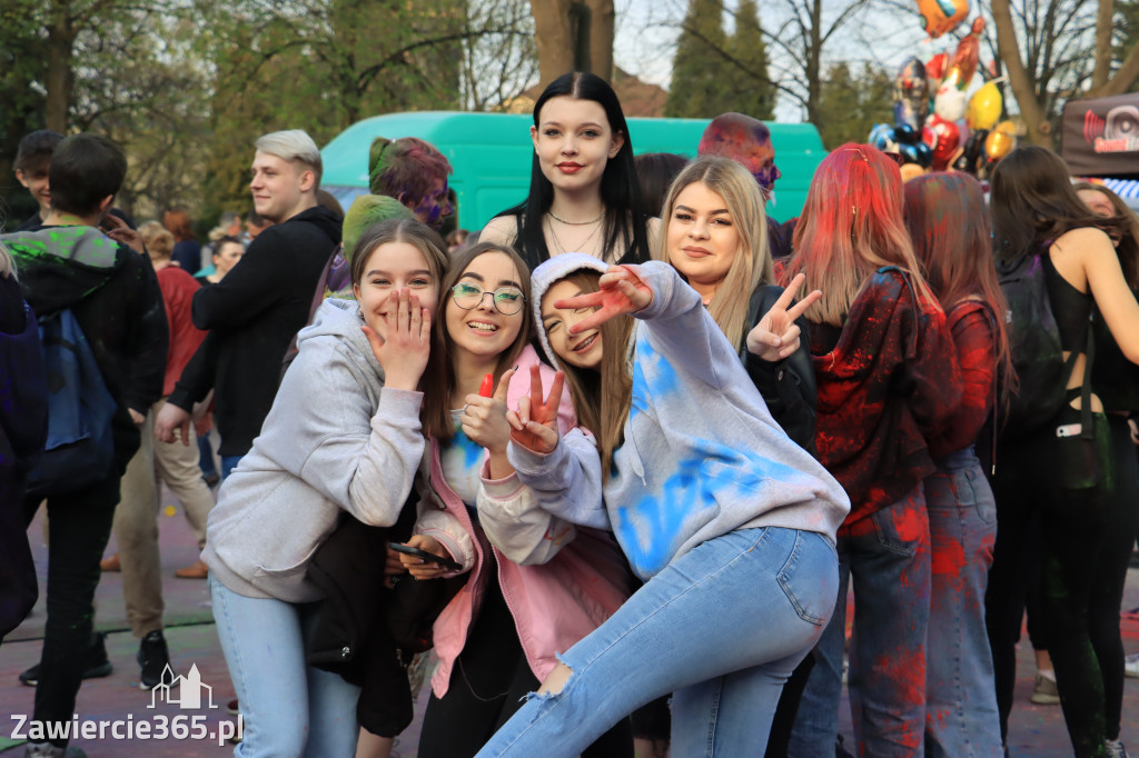 Zawierciańska Majówka 2022  Festiwal Kolorów z Koloversi, Łobuzy, Borys LBD