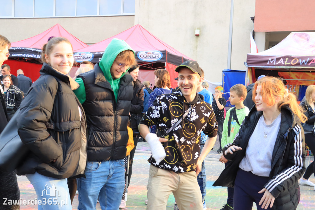 Zawierciańska Majówka 2022  Festiwal Kolorów z Koloversi, Łobuzy, Borys LBD