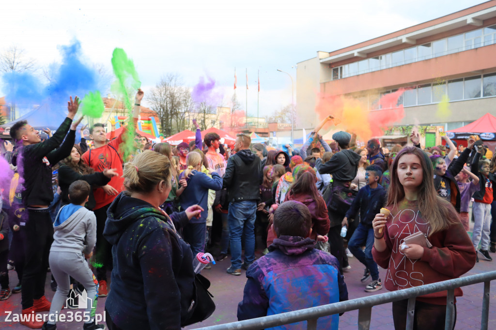 Zawierciańska Majówka 2022  Festiwal Kolorów z Koloversi, Łobuzy, Borys LBD