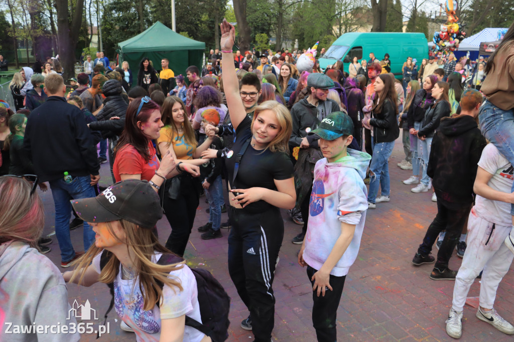 Zawierciańska Majówka 2022  Festiwal Kolorów z Koloversi, Łobuzy, Borys LBD
