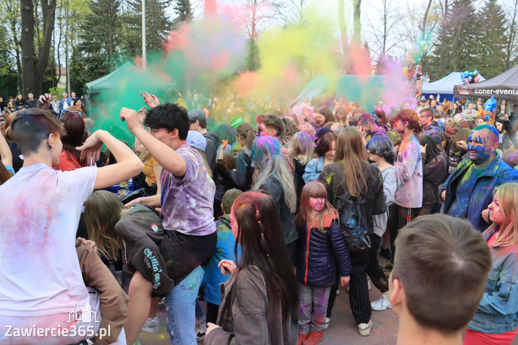 Zawierciańska Majówka 2022  Festiwal Kolorów z Koloversi, Łobuzy, Borys LBD