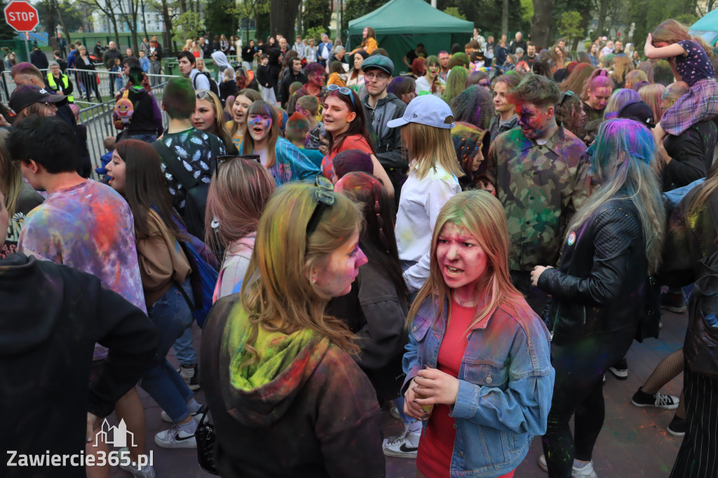 Zawierciańska Majówka 2022  Festiwal Kolorów z Koloversi, Łobuzy, Borys LBD