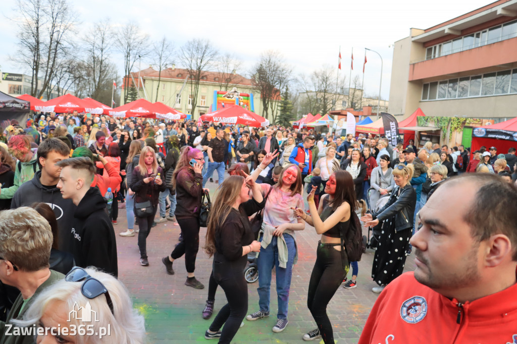 Zawierciańska Majówka 2022  Festiwal Kolorów z Koloversi, Łobuzy, Borys LBD