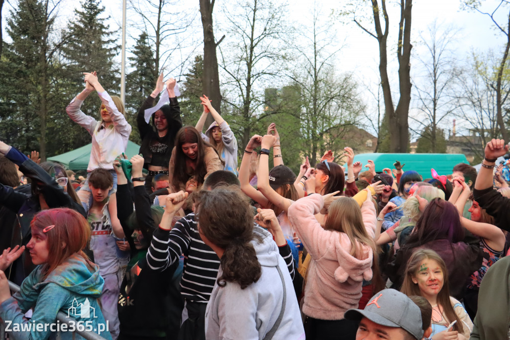 Zawierciańska Majówka 2022  Festiwal Kolorów z Koloversi, Łobuzy, Borys LBD