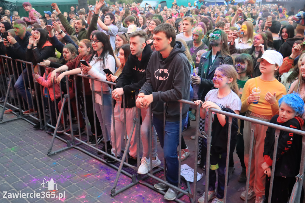 Zawierciańska Majówka 2022  Festiwal Kolorów z Koloversi, Łobuzy, Borys LBD