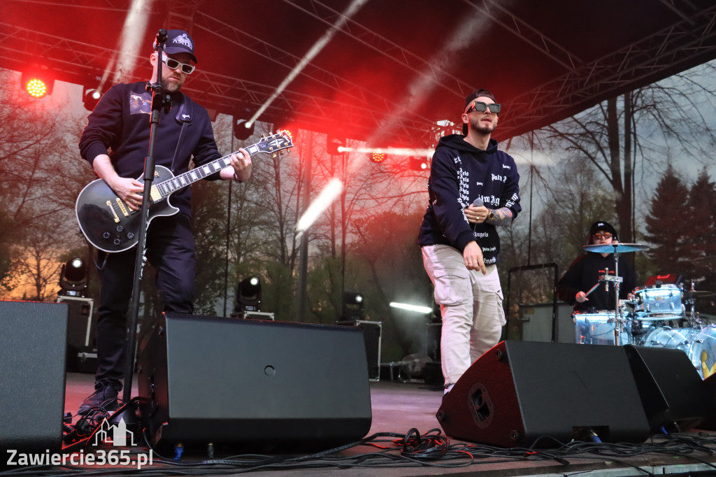 Zawierciańska Majówka 2022  Festiwal Kolorów z Koloversi, Łobuzy, Borys LBD