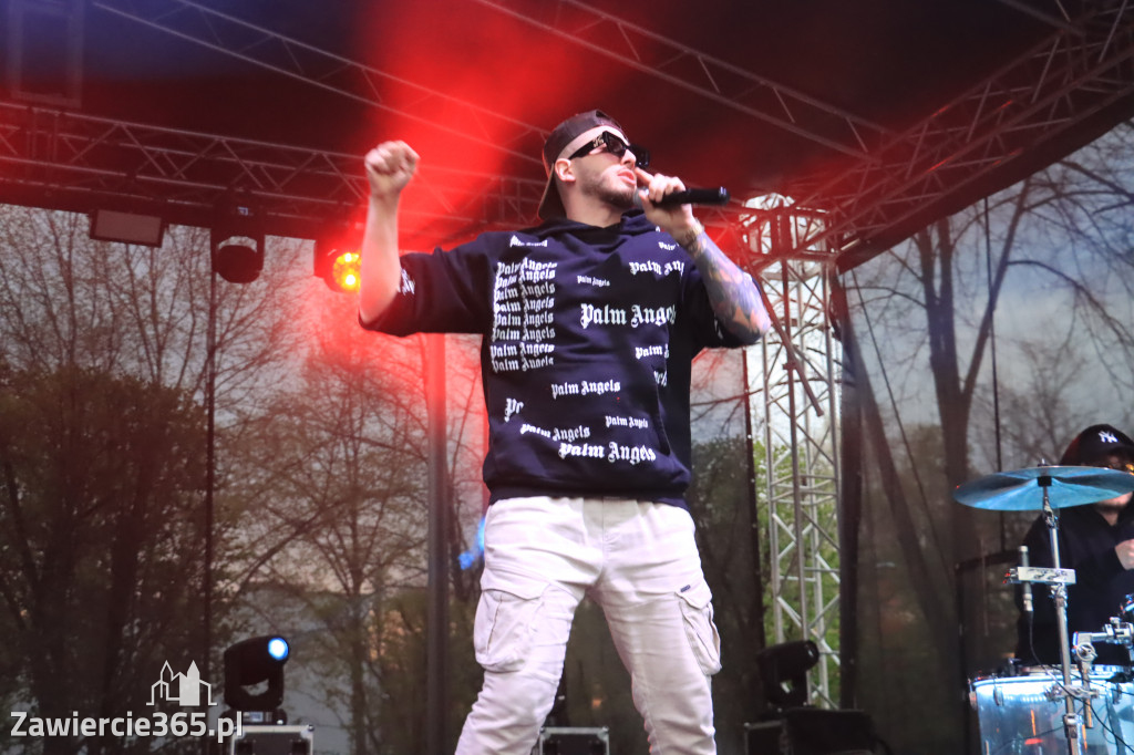Zawierciańska Majówka 2022  Festiwal Kolorów z Koloversi, Łobuzy, Borys LBD