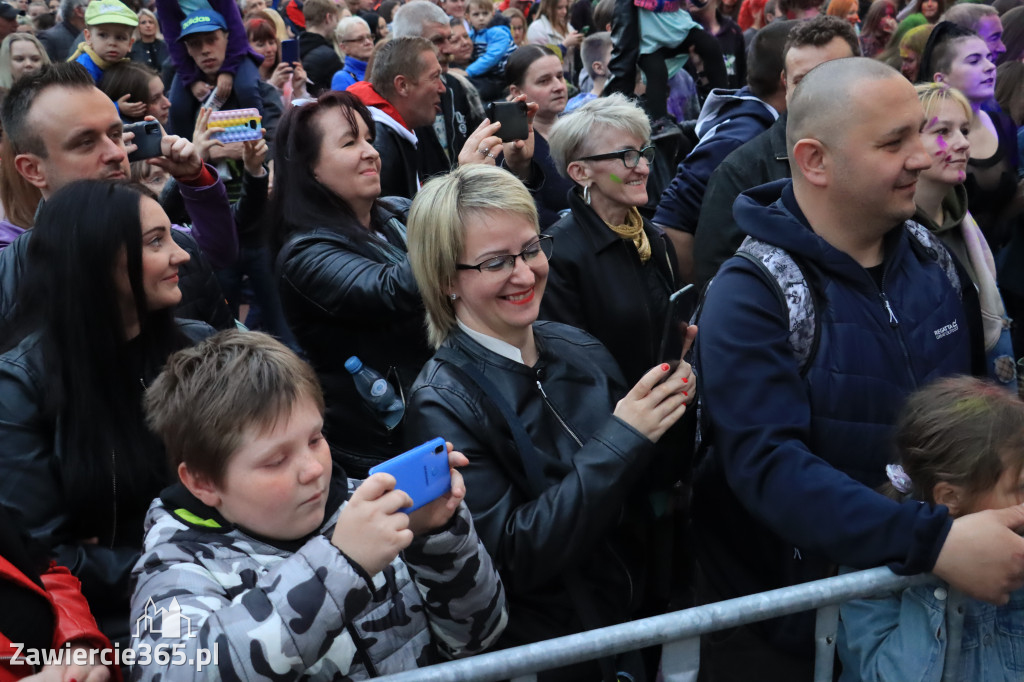 Zawierciańska Majówka 2022  Festiwal Kolorów z Koloversi, Łobuzy, Borys LBD