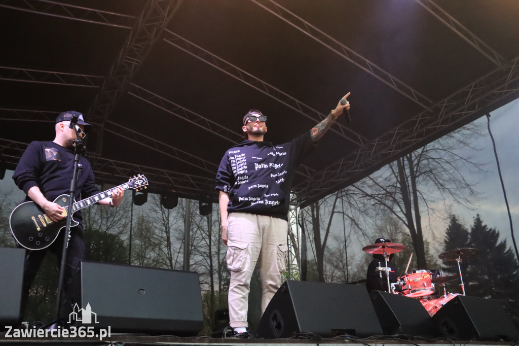 Zawierciańska Majówka 2022  Festiwal Kolorów z Koloversi, Łobuzy, Borys LBD