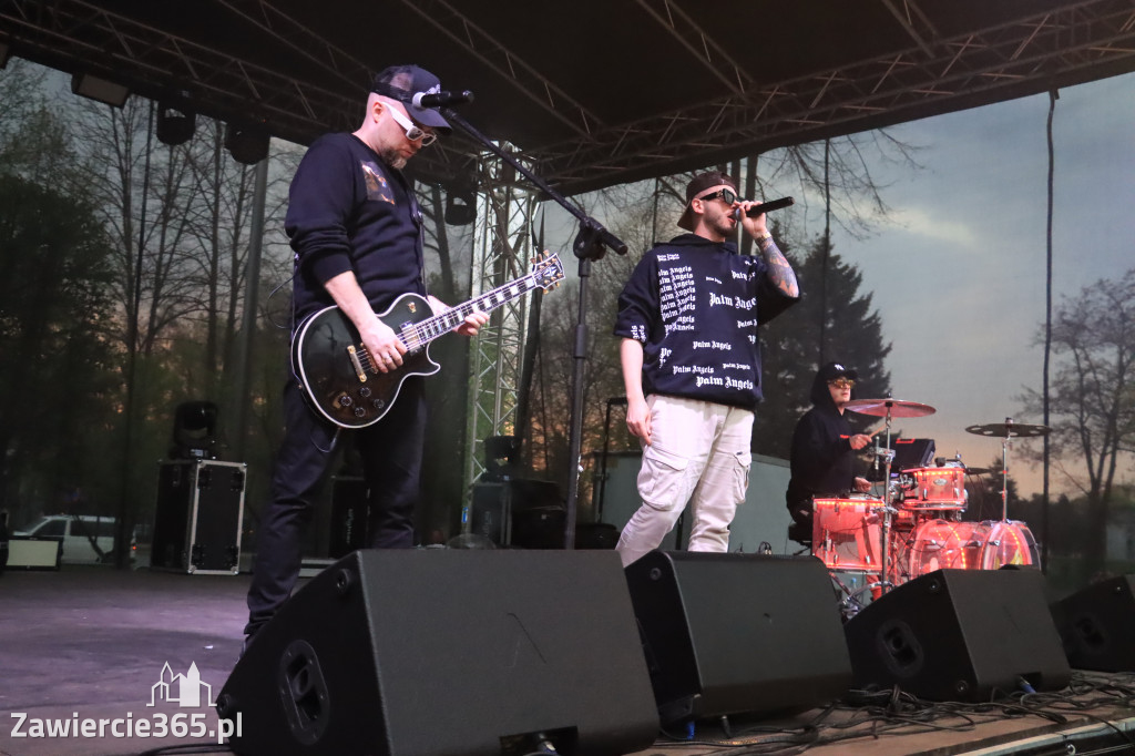 Zawierciańska Majówka 2022  Festiwal Kolorów z Koloversi, Łobuzy, Borys LBD