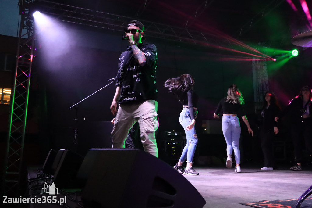 Zawierciańska Majówka 2022  Festiwal Kolorów z Koloversi, Łobuzy, Borys LBD
