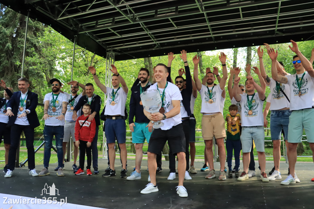  Feta po zwycięstwie o III miejsce PlusLigii czyli brąz w Mistrzostwach Polski!!!
