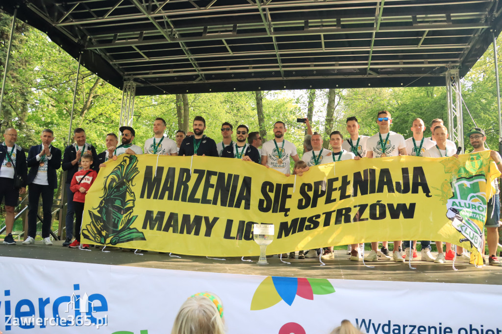  Feta po zwycięstwie o III miejsce PlusLigii czyli brąz w Mistrzostwach Polski!!!