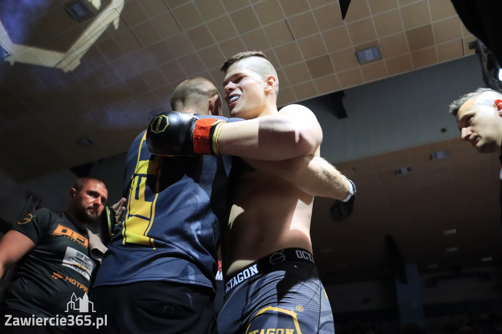 Gala Octagon Fight League 11 zdjęcia z niej! część 2