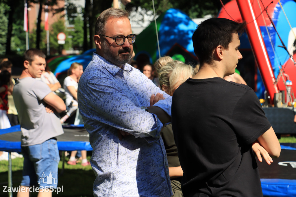 Piknik Ekologiczny w Zawierciu i koncert Dawida Artysty