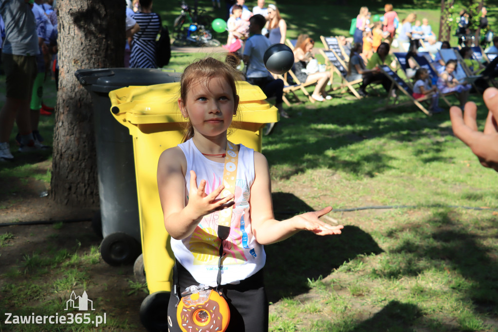 Piknik Ekologiczny w Zawierciu i koncert Dawida Artysty