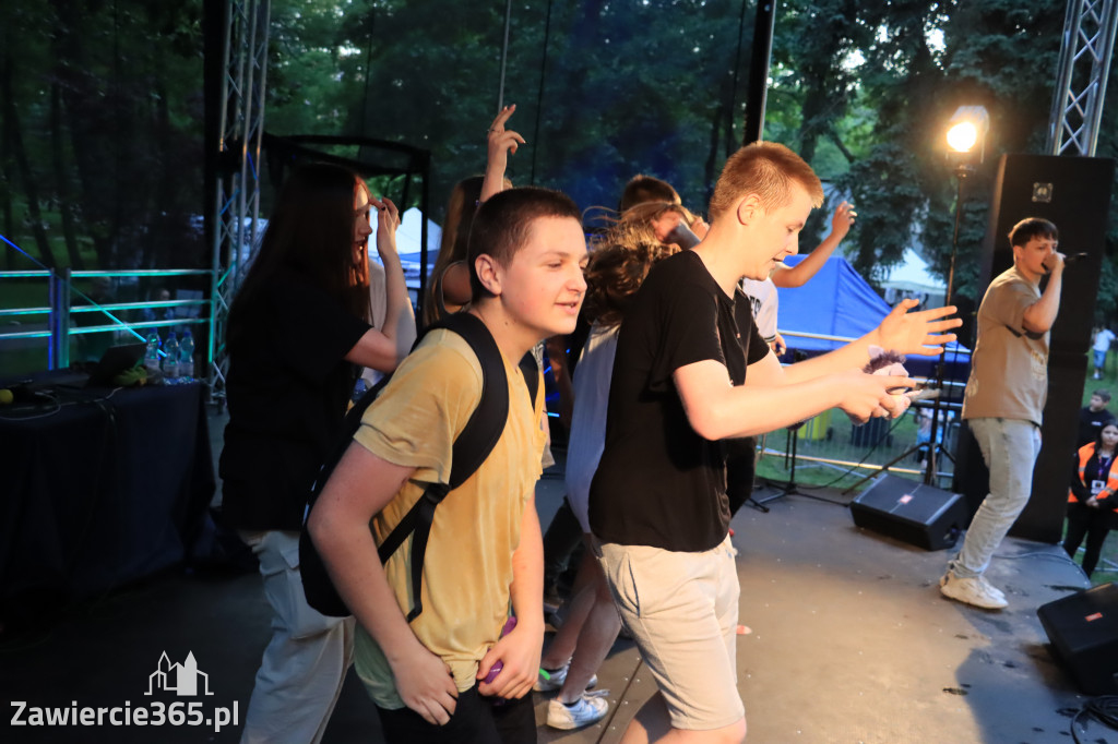 Piknik Ekologiczny w Zawierciu i koncert Dawida Artysty
