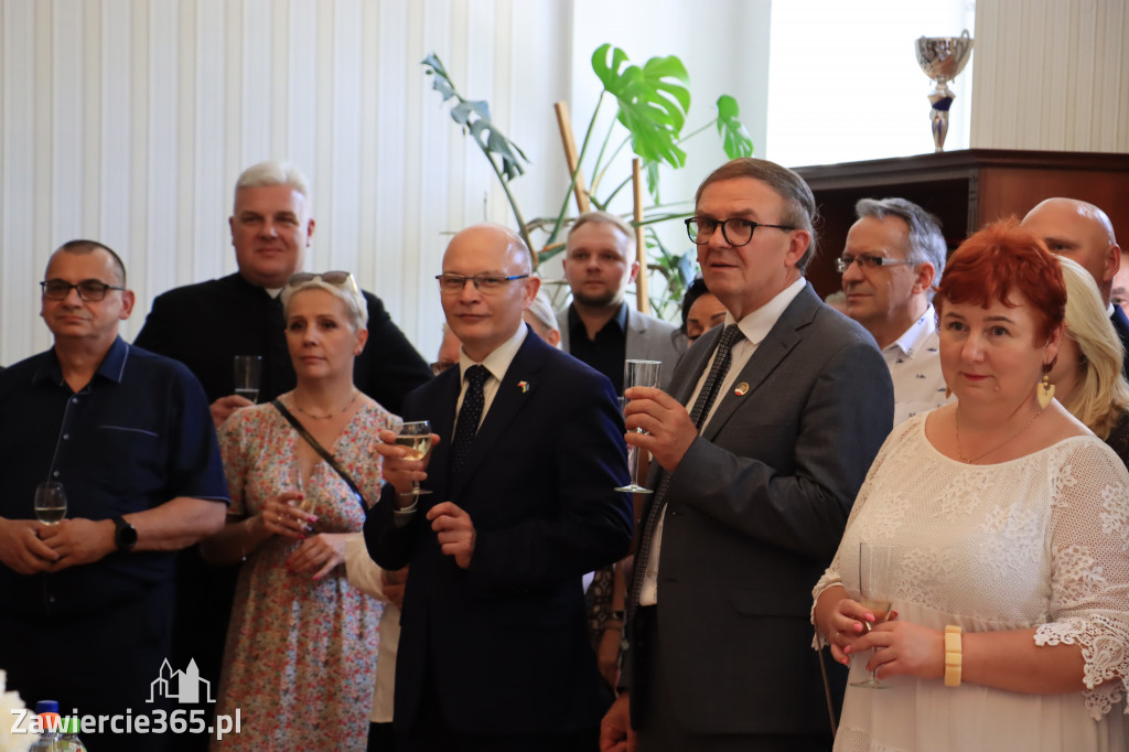  Irządze - ODDANIE BUDYNKU URZĘDU GMINY - Festyn Rodzinny