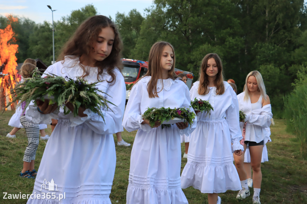 Tak bawiły się ŁAZY - ŚWIĘTO KUPAŁY 2022