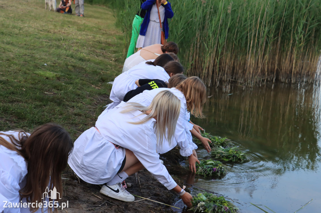 Tak bawiły się ŁAZY - ŚWIĘTO KUPAŁY 2022