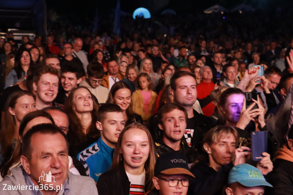 Koncert zespołu FEEL podczas Dni Ogrodzieńca 2022r.