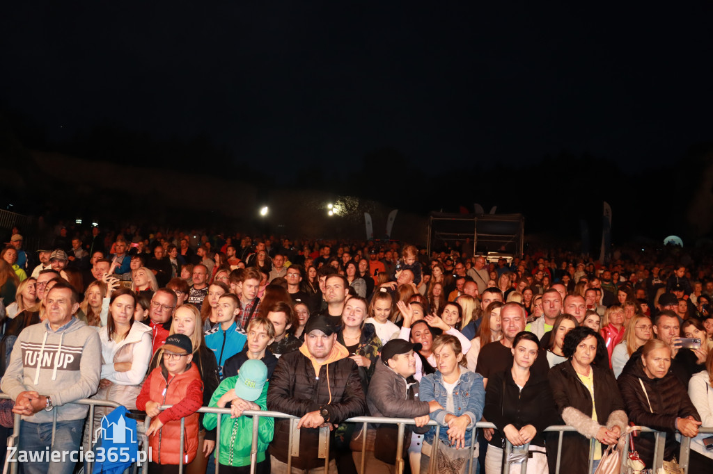 Koncert zespołu FEEL podczas Dni Ogrodzieńca 2022r.