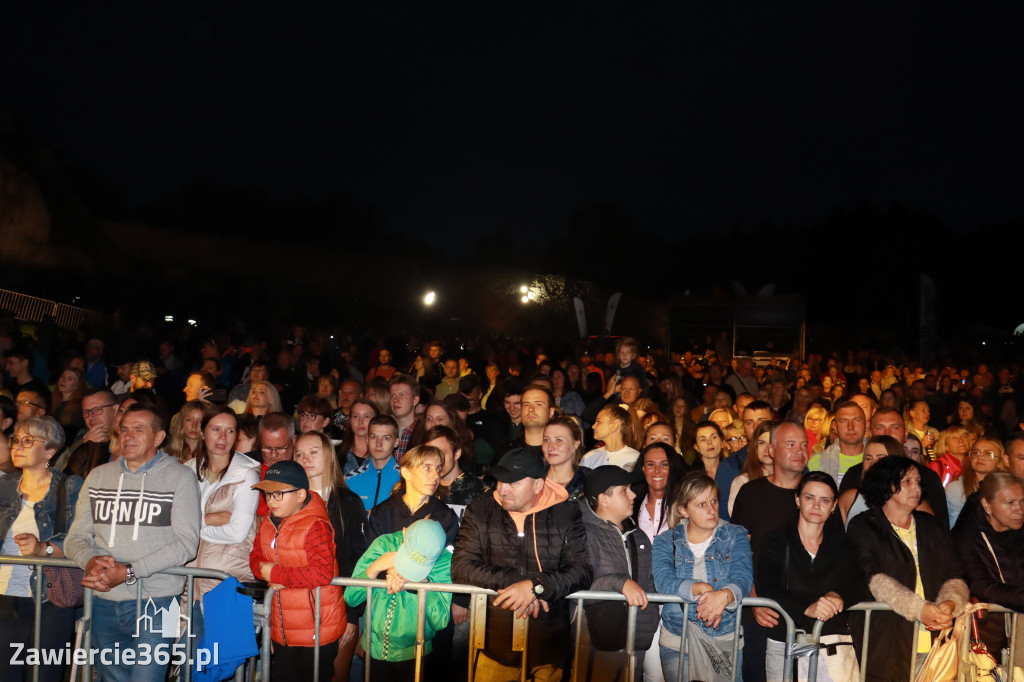 Koncert zespołu FEEL podczas Dni Ogrodzieńca 2022r.