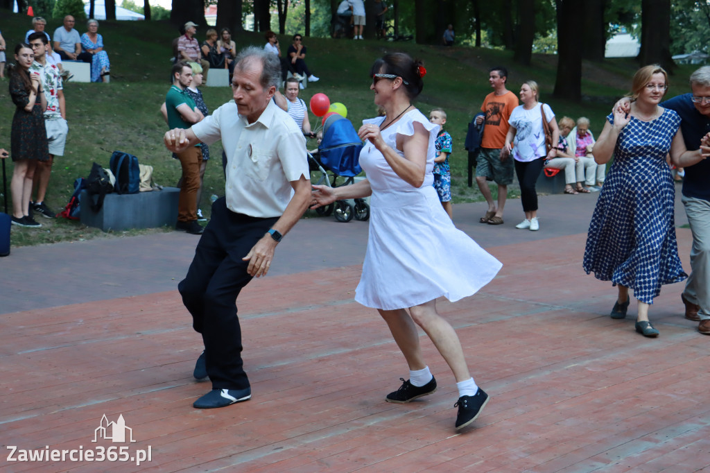 Słodkie Swing Party w Parku Miejskim w Zawierciu