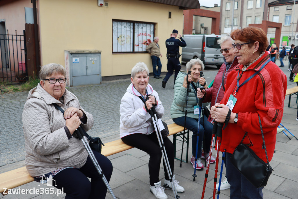 Fotorelacja - XI Ogólnopolski Marsz Seniora Łazy 2022r.