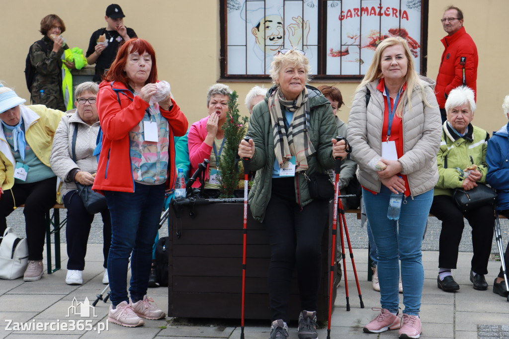 Fotorelacja - XI Ogólnopolski Marsz Seniora Łazy 2022r.