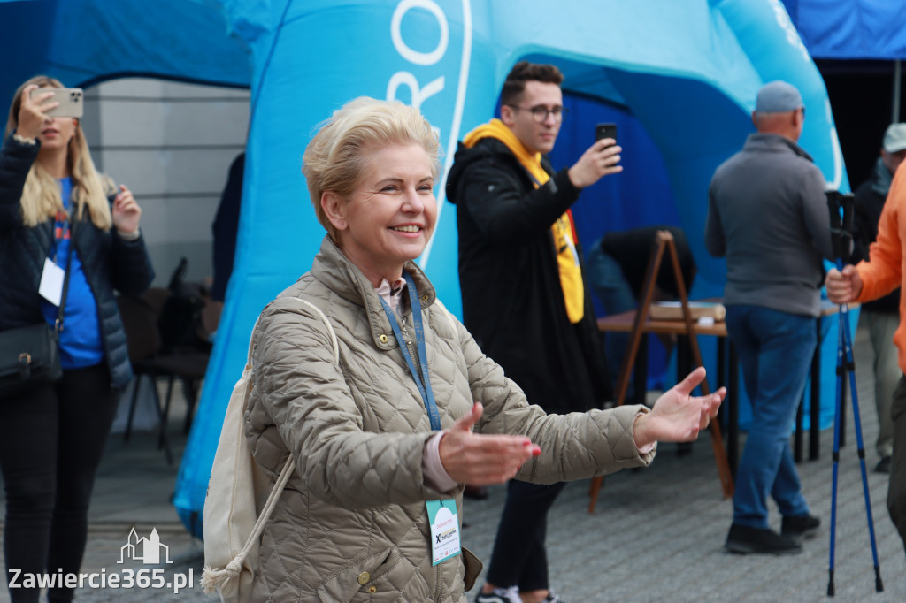Fotorelacja - XI Ogólnopolski Marsz Seniora Łazy 2022r.