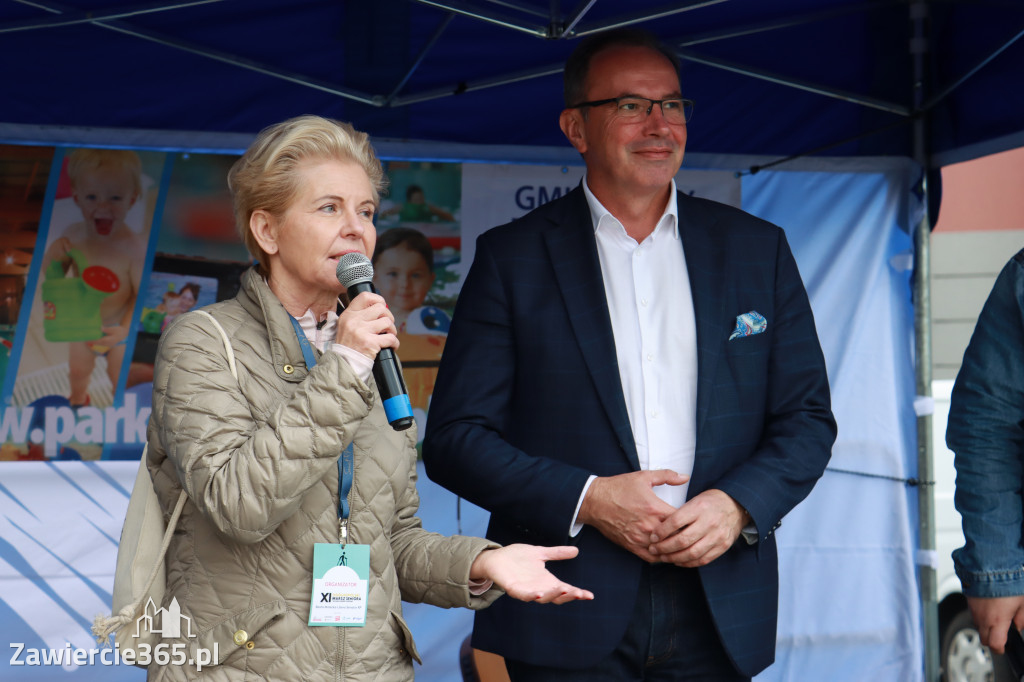 Fotorelacja - XI Ogólnopolski Marsz Seniora Łazy 2022r.