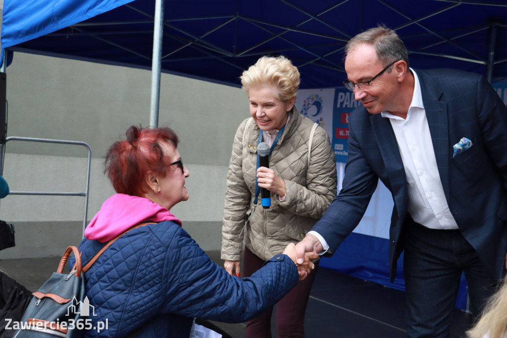Fotorelacja - XI Ogólnopolski Marsz Seniora Łazy 2022r.