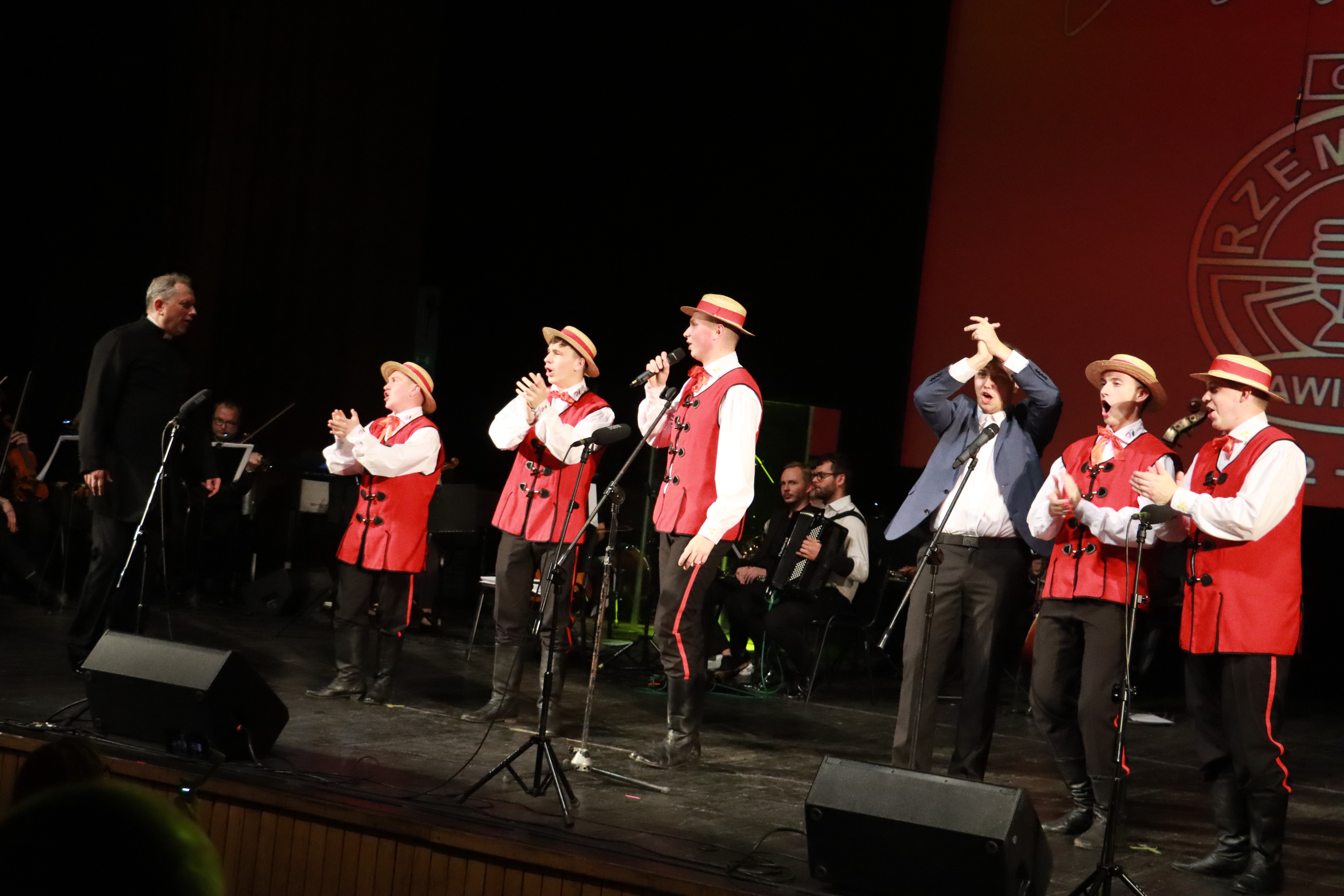 Fotorelacja 100-lecie Cechu Rzemiosł Koncert Zawiercie