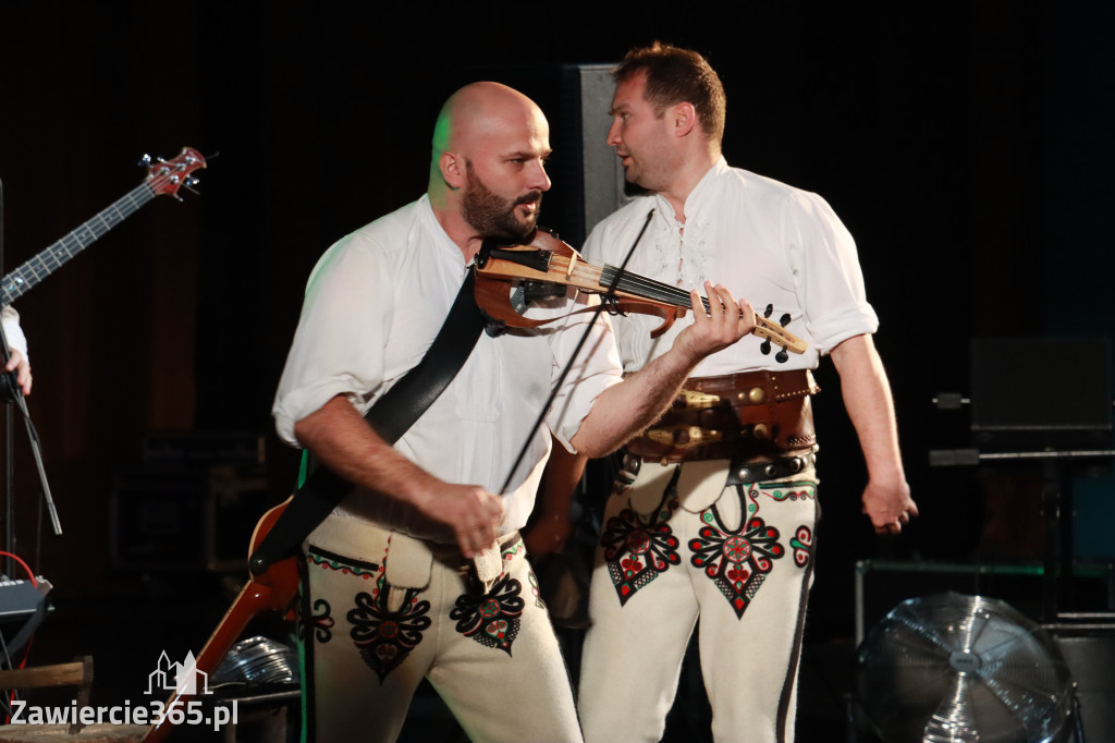 Fotorelacja - BACIARY w Zawierciu.