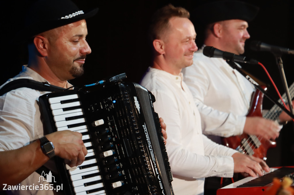 Fotorelacja - BACIARY w Zawierciu.