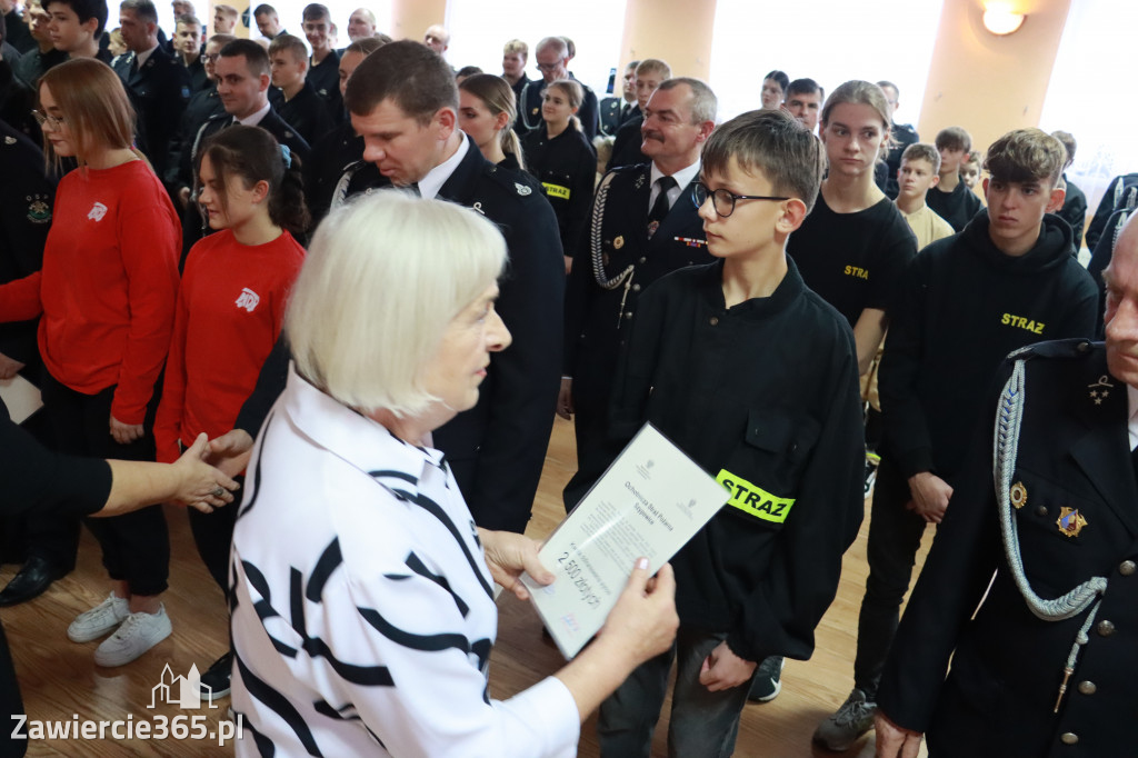 Fotorelacja - Wręczenie Promes Dotacji OSP MDP Ryczów