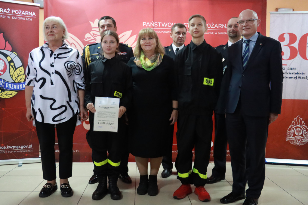 Fotorelacja - Wręczenie Promes Dotacji OSP MDP Ryczów
