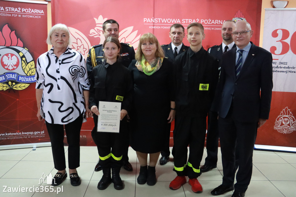 Fotorelacja - Wręczenie Promes Dotacji OSP MDP Ryczów