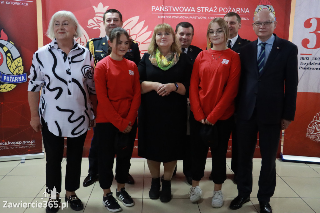 Fotorelacja - Wręczenie Promes Dotacji OSP MDP Ryczów