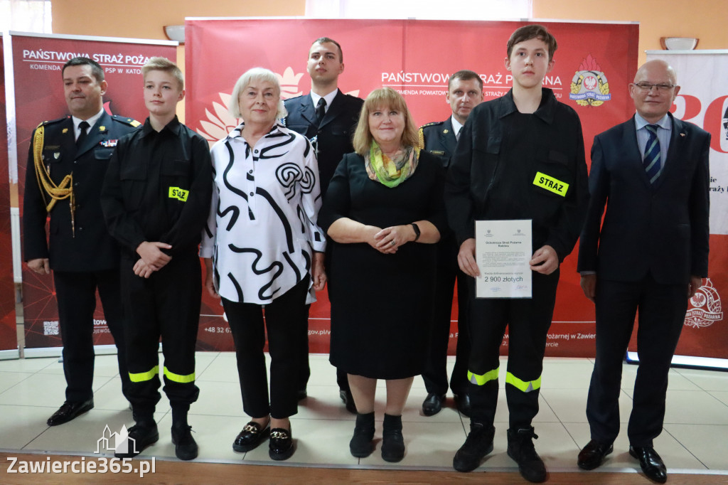 Fotorelacja - Wręczenie Promes Dotacji OSP MDP Ryczów
