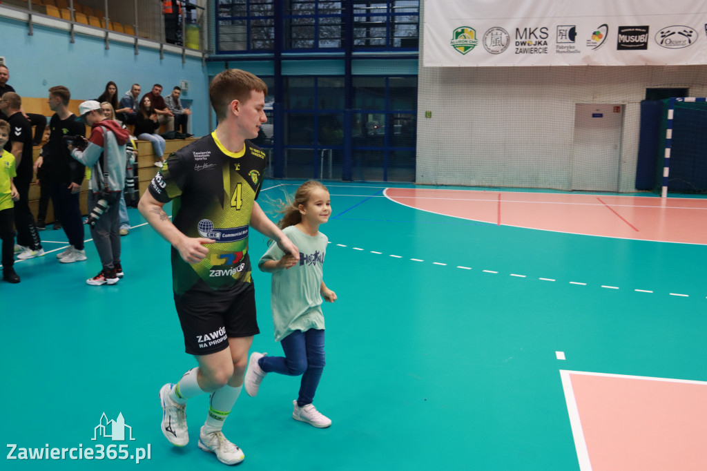 W piątej kolejce pierwszoligowych rozgrywek wygrywamy z ASPR Zawadzkie 38-28