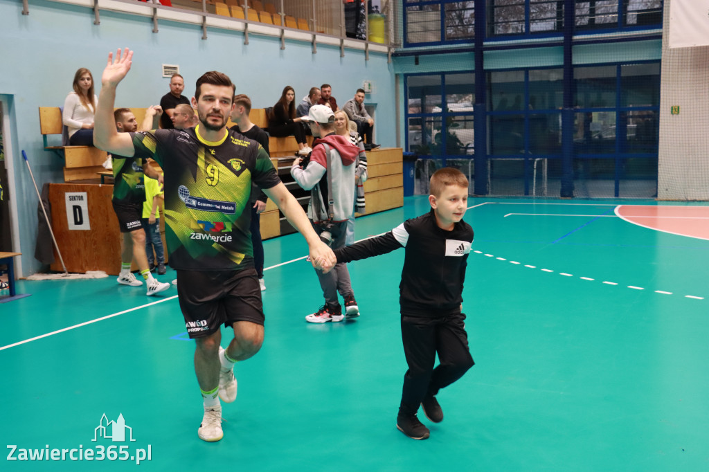 W piątej kolejce pierwszoligowych rozgrywek wygrywamy z ASPR Zawadzkie 38-28