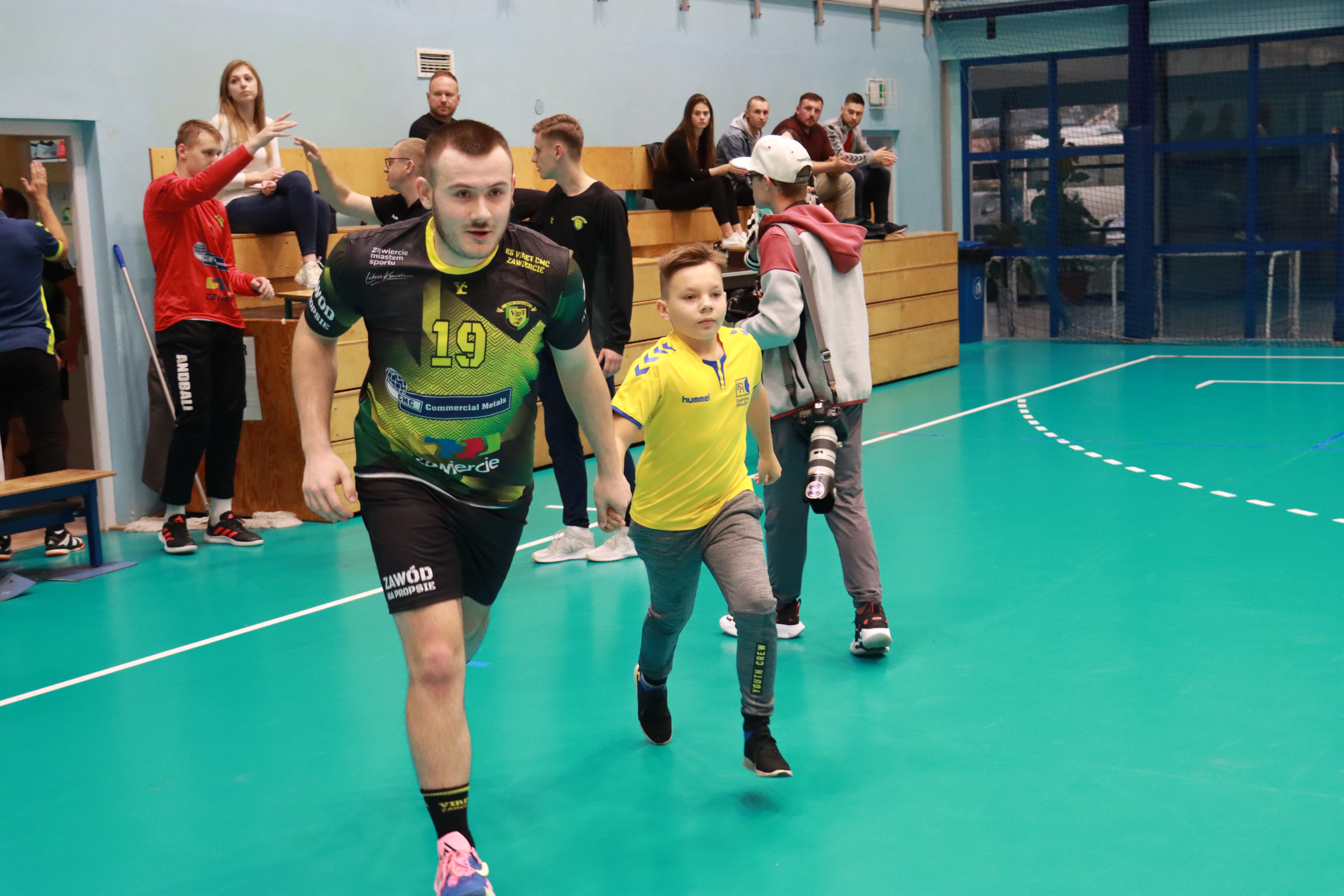 W piątej kolejce pierwszoligowych rozgrywek wygrywamy z ASPR Zawadzkie 38-28