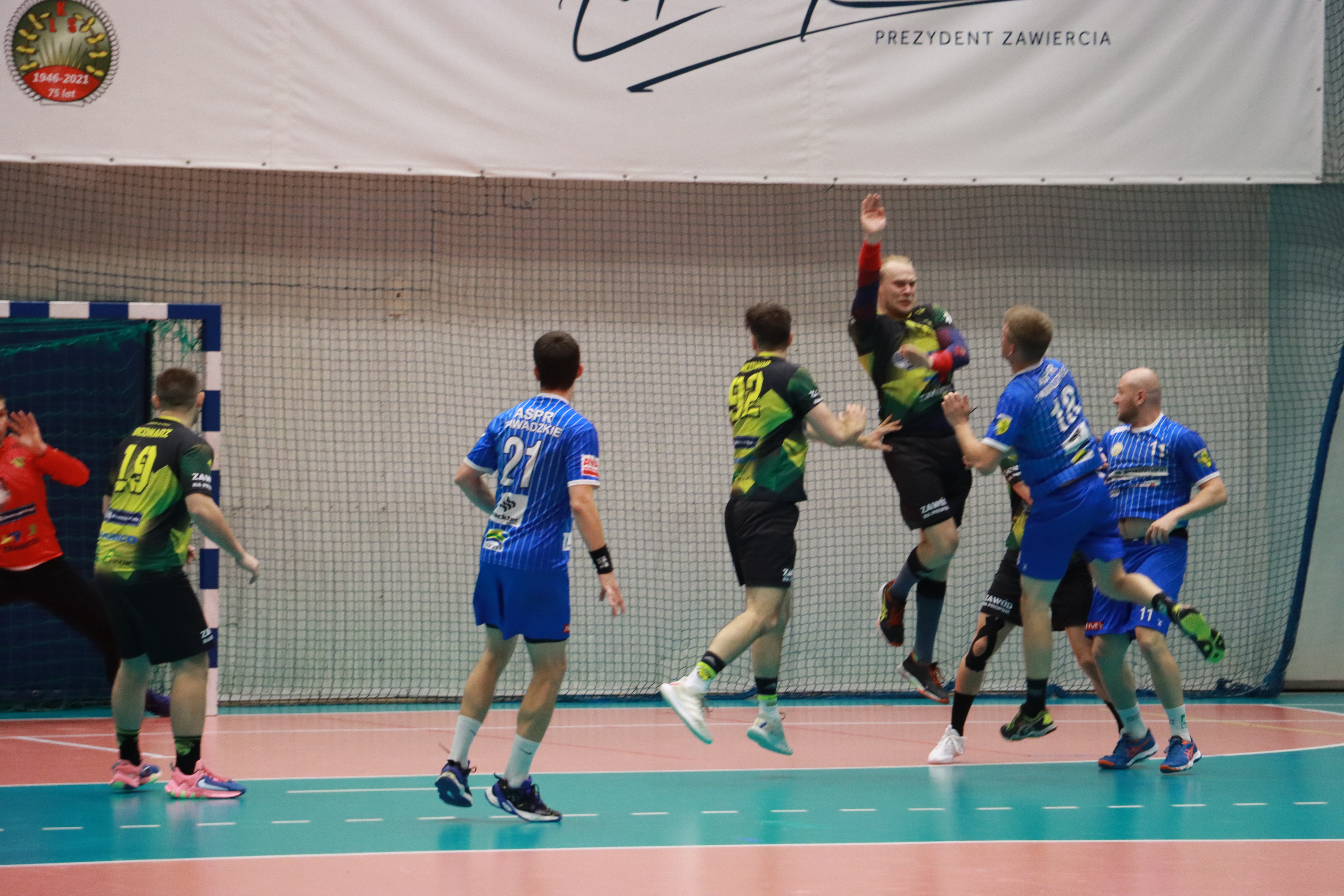 W piątej kolejce pierwszoligowych rozgrywek wygrywamy z ASPR Zawadzkie 38-28