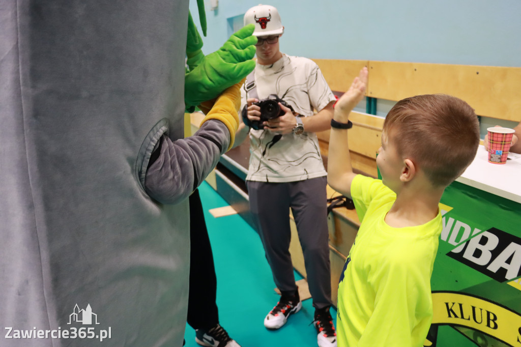 W piątej kolejce pierwszoligowych rozgrywek wygrywamy z ASPR Zawadzkie 38-28