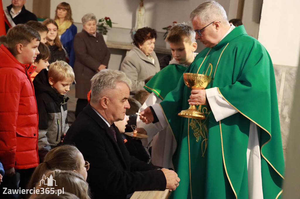 Fotorelacja - Poświęcenie Standaru Sp1 w Porębie