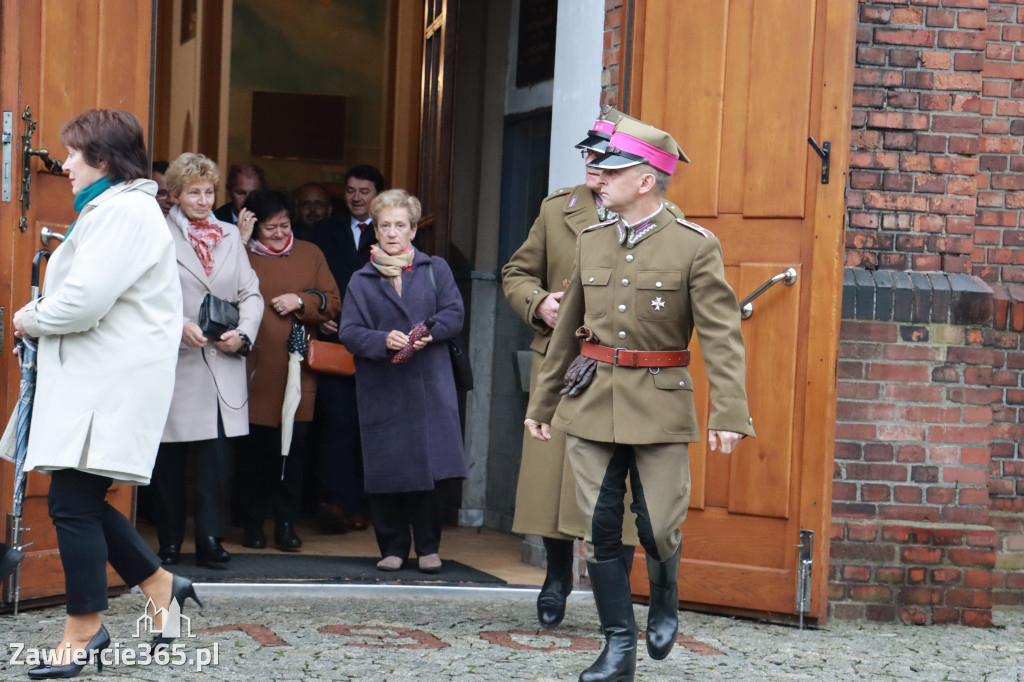 Fotorelacja - Poświęcenie Standaru Sp1 w Porębie